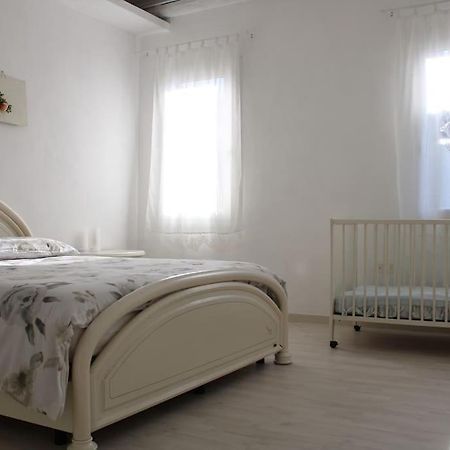 Apartment With Terrace In Chioggia'S Main Square 외부 사진