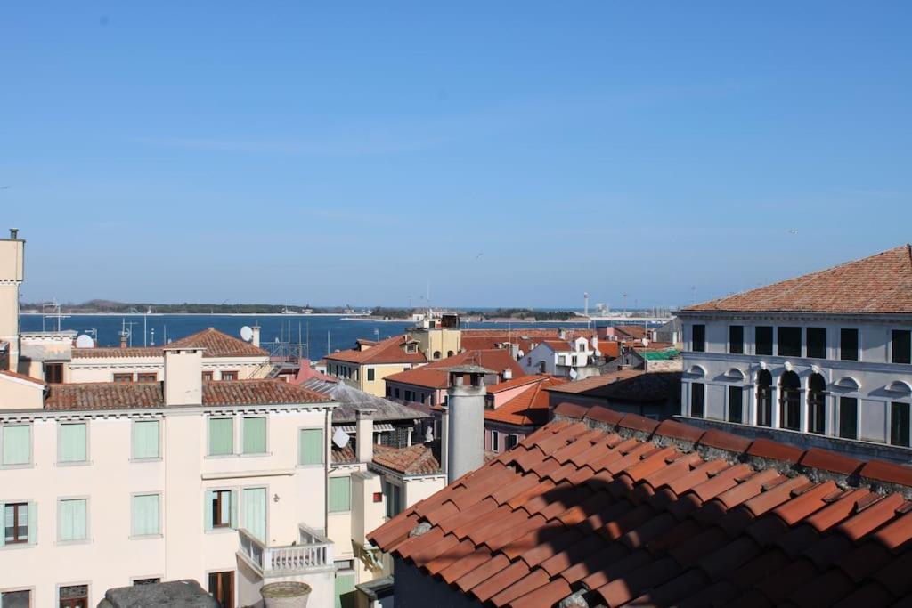 Apartment With Terrace In Chioggia'S Main Square 외부 사진