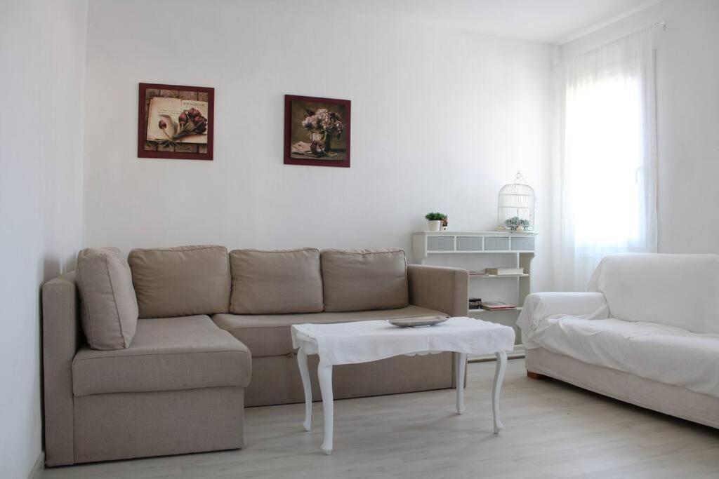Apartment With Terrace In Chioggia'S Main Square 외부 사진
