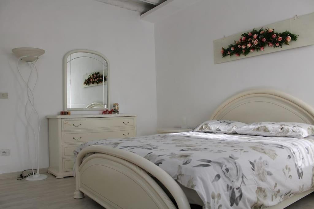 Apartment With Terrace In Chioggia'S Main Square 외부 사진
